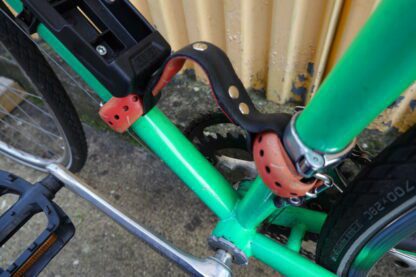Poignée de transport pour vélo - en pneu upcyclé - P55